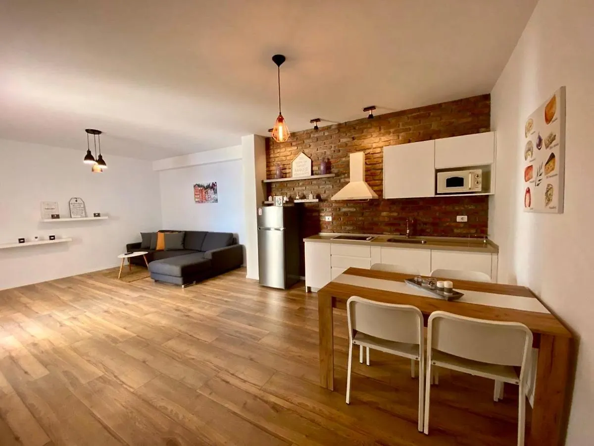Hard Rock Apartments Sarandë Aparthotel