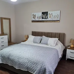 jon-apartament-tirane.hotels-in-tirana.com/