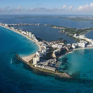 aloft-cancun.quintano-roohotels.com/