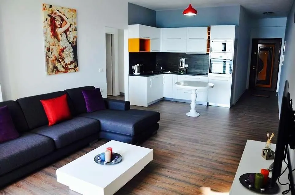 Hard Rock Apartments Sarande Aparthotel