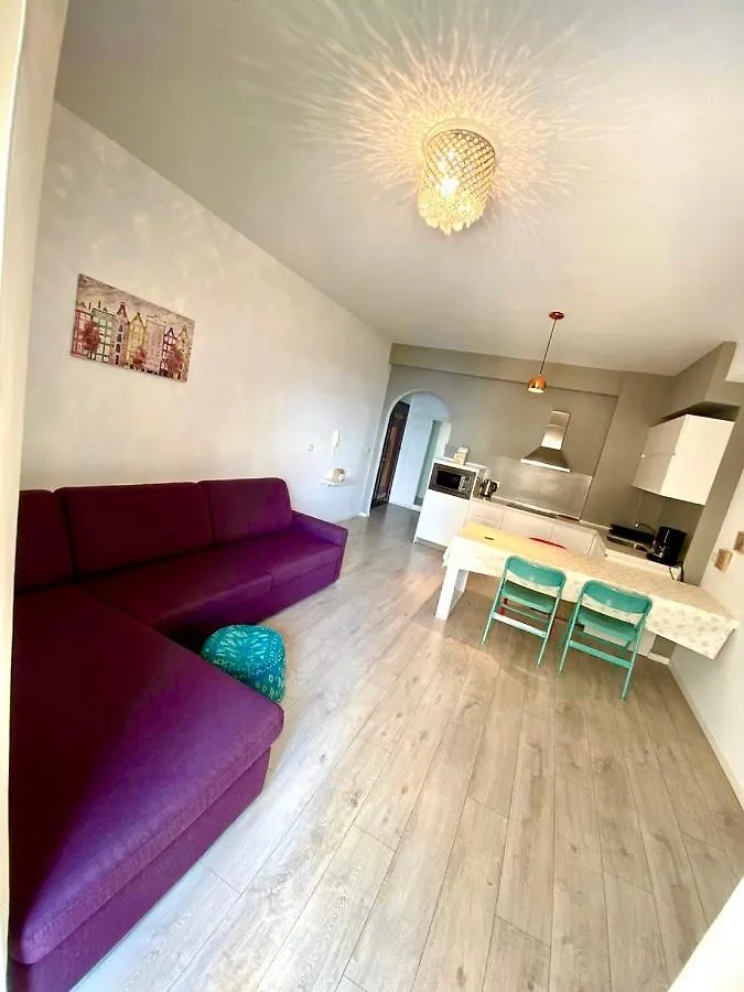 Aparthotel Hard Rock Apartments Sarande